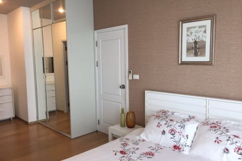 Студия в кондо в Кхлонг Сане, Бангкок, Таиланд № 160639 - фото 4