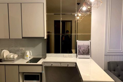 Студия в кондо в Ваттхане, Бангкок, Таиланд № 160638 - фото 2