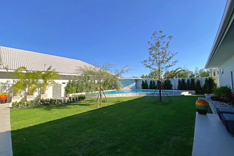 Villa in Hua Hin, Thailand 5 bedrooms № 168288 - photo 6