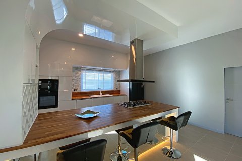 Villa in Hua Hin, Thailand 5 bedrooms № 168288 - photo 13