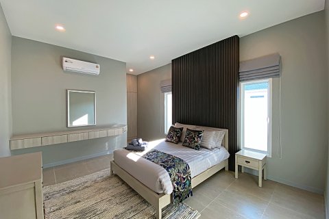 Villa in Hua Hin, Thailand 5 bedrooms № 168288 - photo 30