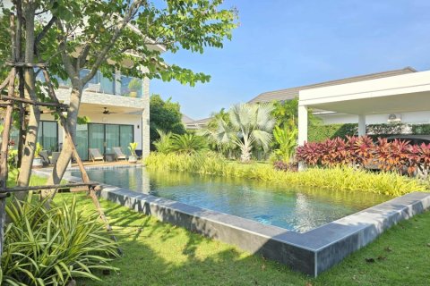 Villa in Hua Hin, Thailand 4 bedrooms № 168290 - photo 3