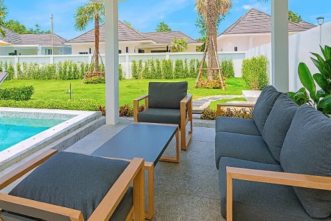 Villa in Hua Hin, Thailand 4 bedrooms № 168325 - photo 4