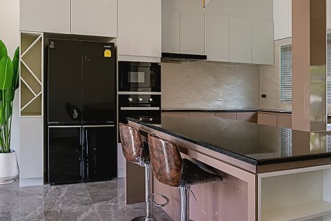 Villa in Hua Hin, Thailand 4 bedrooms № 168325 - photo 14