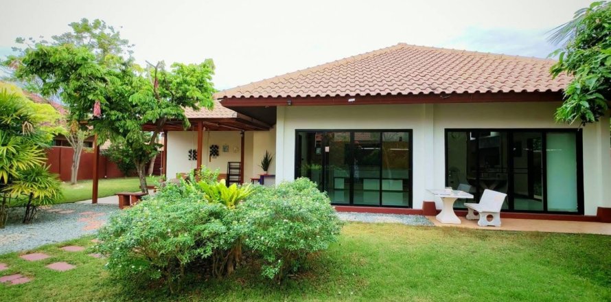 Вилла в Паттайе, Таиланд с 2 спальнями № 159909