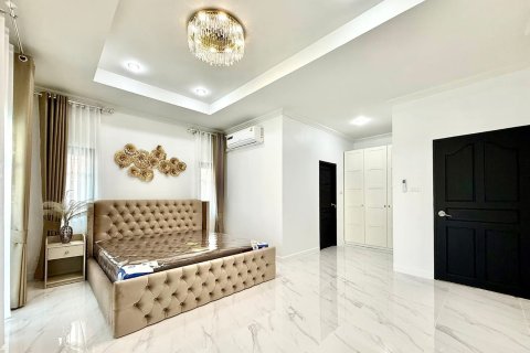 Villa à Pattaya, Thaïlande 3 chambres № 159910 - photo 12