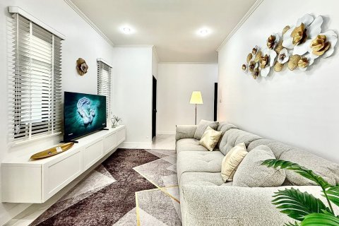 Вилла в Паттайе, Таиланд с 3 спальнями  № 159910 - фото 7