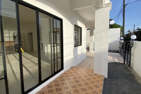 Villa in Pattaya, Thailand 3 bedrooms № 159911 - photo 8