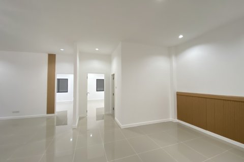 Villa in Pattaya, Thailand 3 bedrooms № 159911 - photo 11