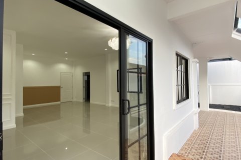 Villa in Pattaya, Thailand 3 bedrooms № 159911 - photo 10