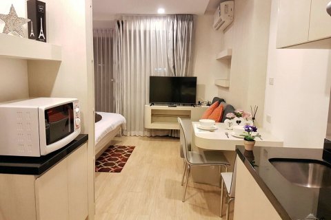คอนโดมิเนียมในพัทยา, ประเทศไทย, 1 ห้องนอน № 204020