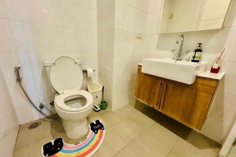 Studio in the Condo in Watthana, Bangkok, Thailand  № 148339 - photo 11