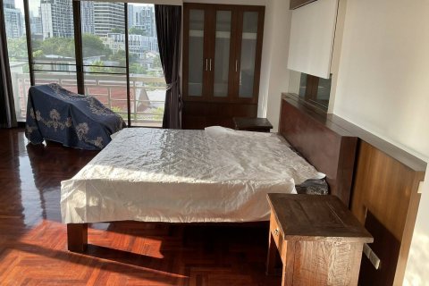 Condo à Watthana, Bangkok, Thaïlande, 3 chambres  № 139014 - photo 10