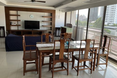 Condo à Watthana, Bangkok, Thaïlande, 3 chambres  № 139014 - photo 6