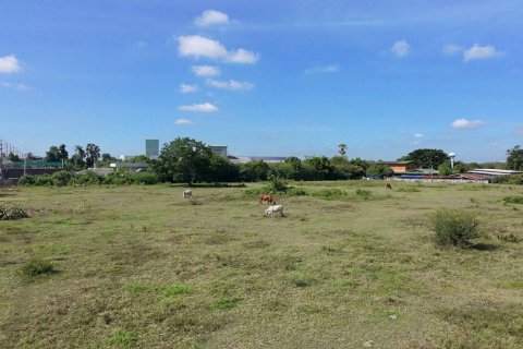 Land in Saraburi, Thailand 20800 sq.m. № 139088 - photo 2