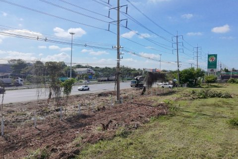 Land in Saraburi, Thailand 20800 sq.m. № 139088 - photo 1