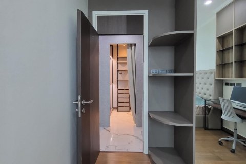 Студия в кондо в Банг Раке, Бангкок, Таиланд № 139015 - фото 11