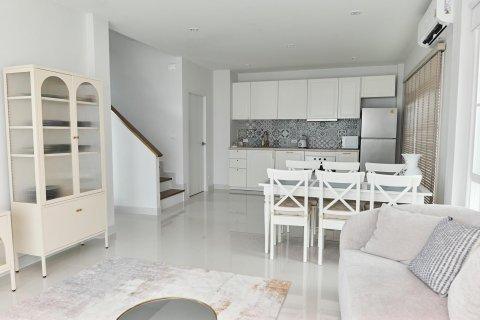 House in Phuket, Thailand 4 bedrooms № 154434 - photo 8