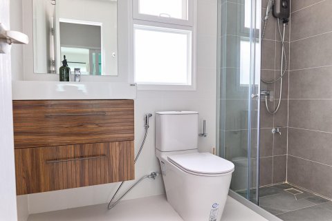 House in Phuket, Thailand 4 bedrooms № 154434 - photo 18