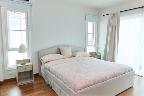 House in Phuket, Thailand 4 bedrooms № 154434 - photo 26