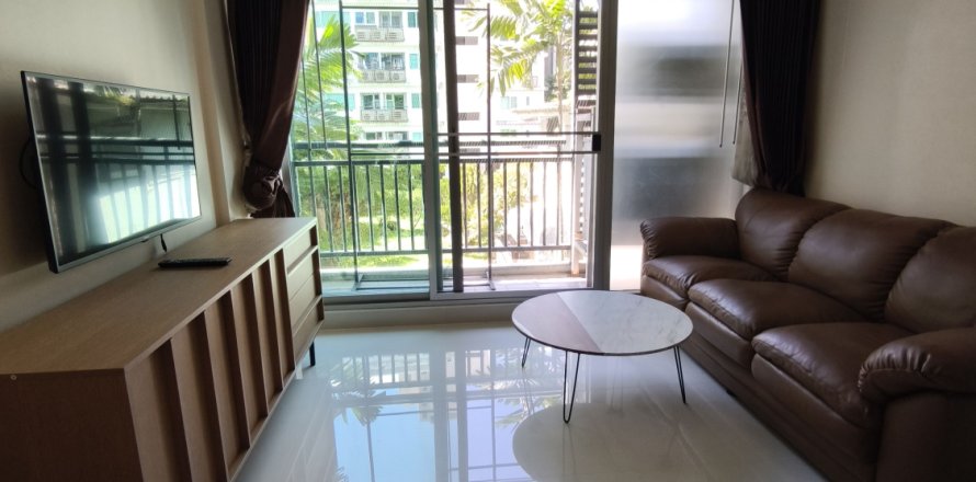 Студия в кондо в Ваттхане, Бангкок, Таиланд № 145032