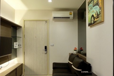 Studio in the Condo in Khlong Toei, Bangkok, Thailand № 145037 - photo 3