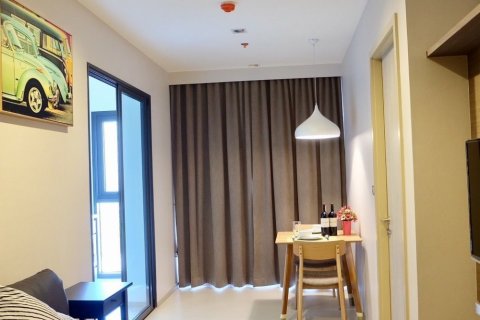 Studio in the Condo in Khlong Toei, Bangkok, Thailand № 145037