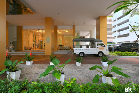 Condo in Bangkok, Thailand, 3 bedrooms № 189942 - photo 3