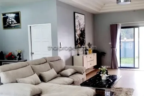 Casa de 3 dormitorios en Pattaya, Tailandia № 212830 - foto 3