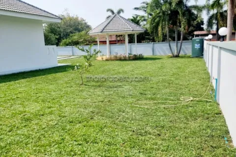 Casa de 3 dormitorios en Pattaya, Tailandia № 212830 - foto 6