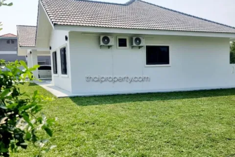 Casa de 3 dormitorios en Pattaya, Tailandia № 212830 - foto 4