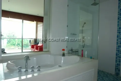 Condominio de 2 dormitorios en Pattaya, Tailandia № 212829 - foto 9