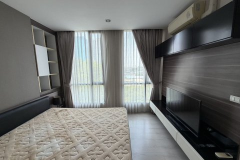 Studio dans le Condo à Watthana, Bangkok, Thaïlande  № 171663 - photo 2