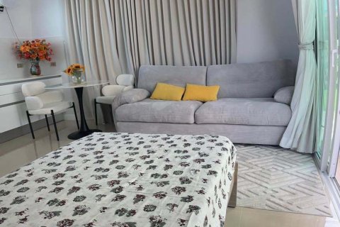 House in Cha-am, Thailand 3 bedrooms № 171664 - photo 6