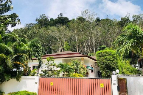 Villa in Kathu, Thailand 2 bedrooms № 171667