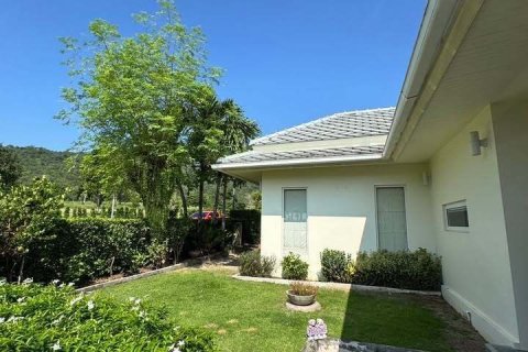 Villa in Hua Hin, Thailand 3 bedrooms № 171668 - photo 17