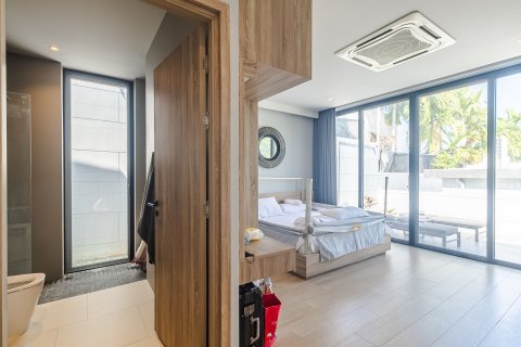 Villa in Phuket, Thailand 2 bedrooms № 171669 - photo 19