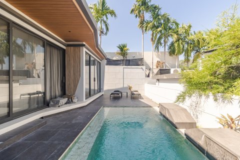 Villa in Phuket, Thailand 2 bedrooms № 171669 - photo 5