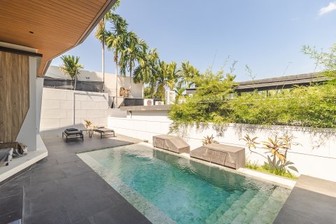 Villa in Phuket, Thailand 2 bedrooms № 171669 - photo 24