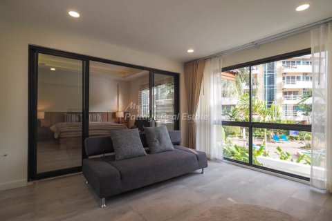 House in Bang Lamung, Thailand 8 bedrooms № 56077 - photo 20