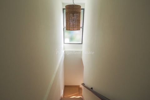 House in Bang Lamung, Thailand 8 bedrooms № 56077 - photo 23