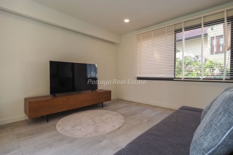 House in Bang Lamung, Thailand 8 bedrooms № 56077 - photo 18