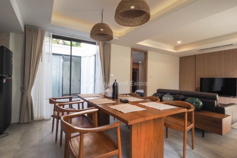 House in Bang Lamung, Thailand 8 bedrooms № 56077 - photo 26