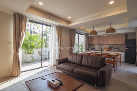 House in Bang Lamung, Thailand 8 bedrooms № 56077 - photo 10