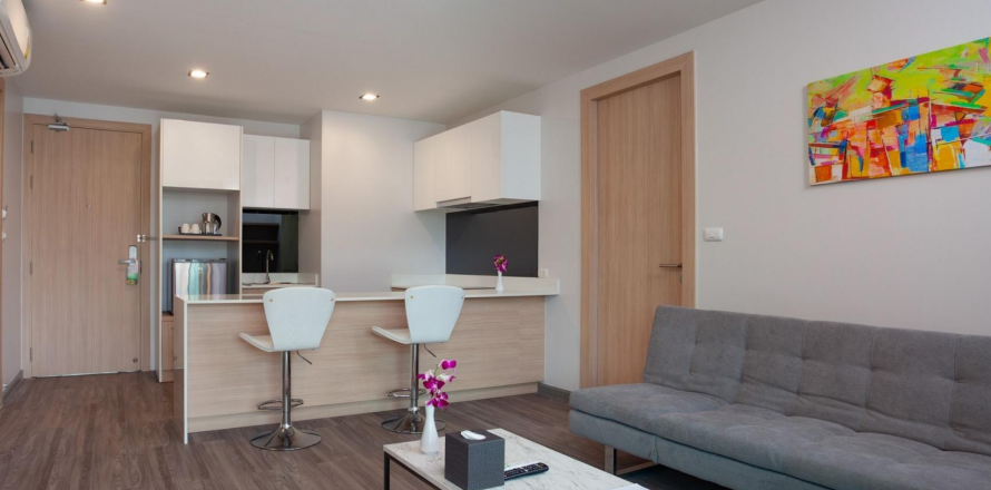 Studio in the Condo in Phuket, Thailand  № 169397