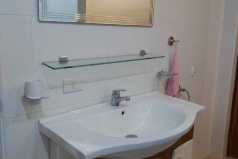 House in Phuket, Thailand 3 bedrooms № 151274 - photo 25