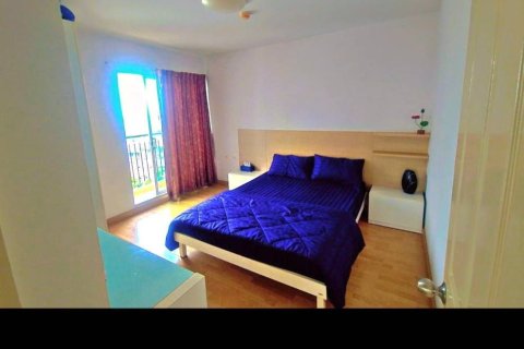 Condo in Bangkok Yai, Thailand, 2 bedrooms  № 151275 - photo 6