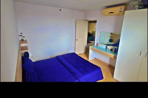 Condo in Bangkok Yai, Thailand, 2 bedrooms  № 151275 - photo 5