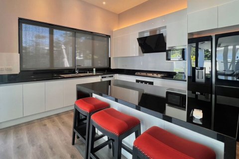 Villa à Chiang Mai, Thaïlande 4 chambres № 146592 - photo 9