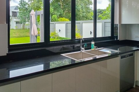 Villa in Chiang Mai, Thailand 4 bedrooms № 146592 - photo 10